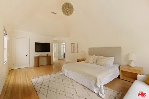$3,395,000 | 1409 North Genesee Avenue, Los Angeles, CA 90046
