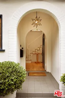 $3,395,000 | 1409 North Genesee Avenue, Los Angeles, CA 90046