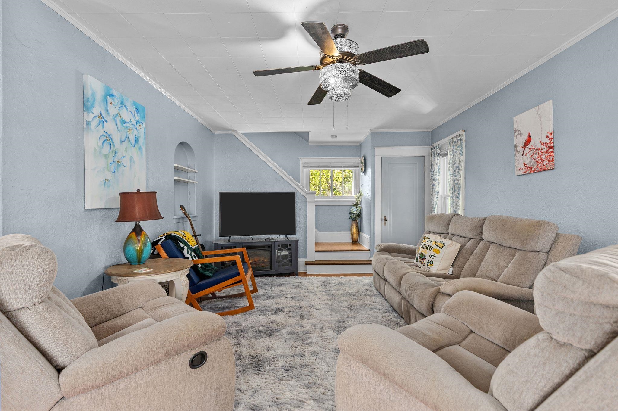 707 East Brewster Street Appleton, WI 54911 - Photo 11 of 39