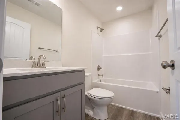 $560,000 | 7301 Providence Drive, Edwardsville, IL 62025