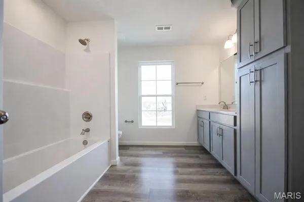 $560,000 | 7301 Providence Drive, Edwardsville, IL 62025