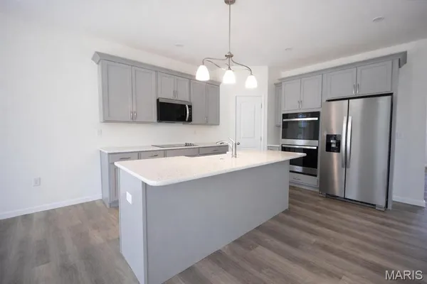 $560,000 | 7301 Providence Drive, Edwardsville, IL 62025