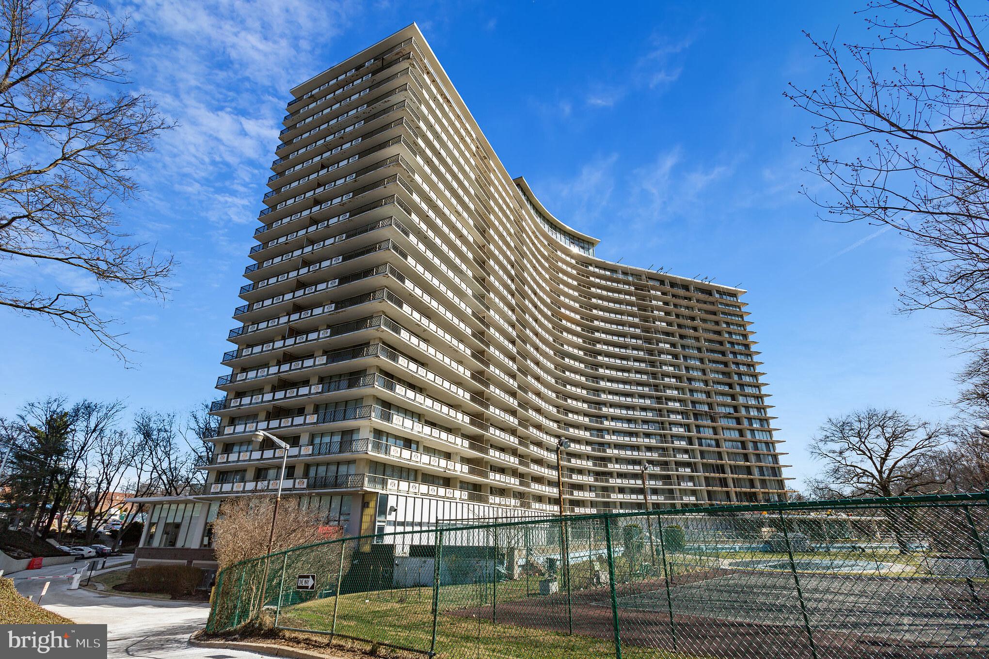 3900 West Ford Road, Unit 20M Philadelphia, PA 19131 - Photo 27 of 29 Building Exterior