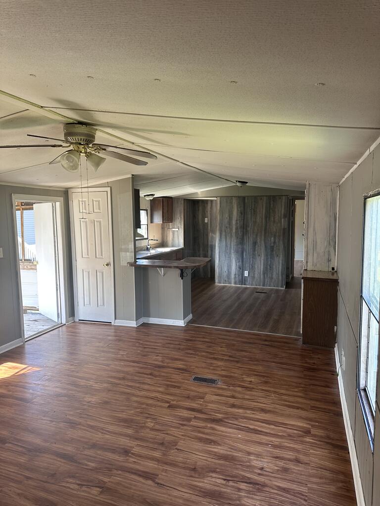 42 Evergreen Road, Unit B Chatsworth, GA 30705 - Photo 6 of 19 Gallery Image 6