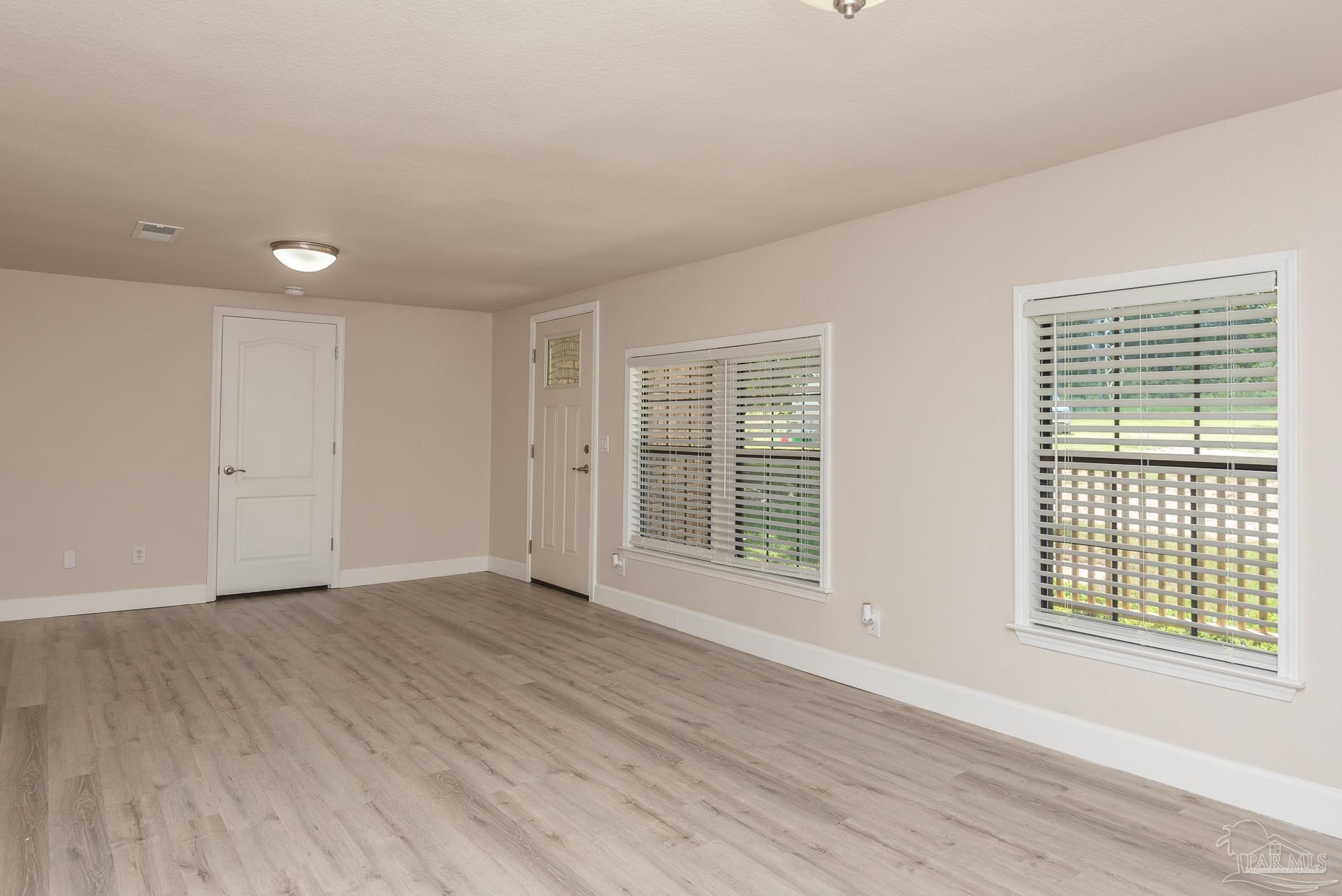 753 McKenzie Road Cantonment, FL 32533 - Photo 5 of 29