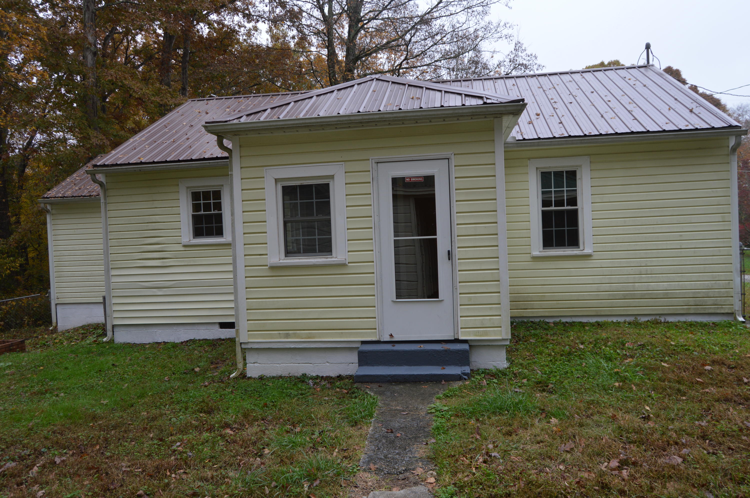 222 Forest Road Oliver Springs, TN 37840 - Photo 28 of 31 DSC_0135