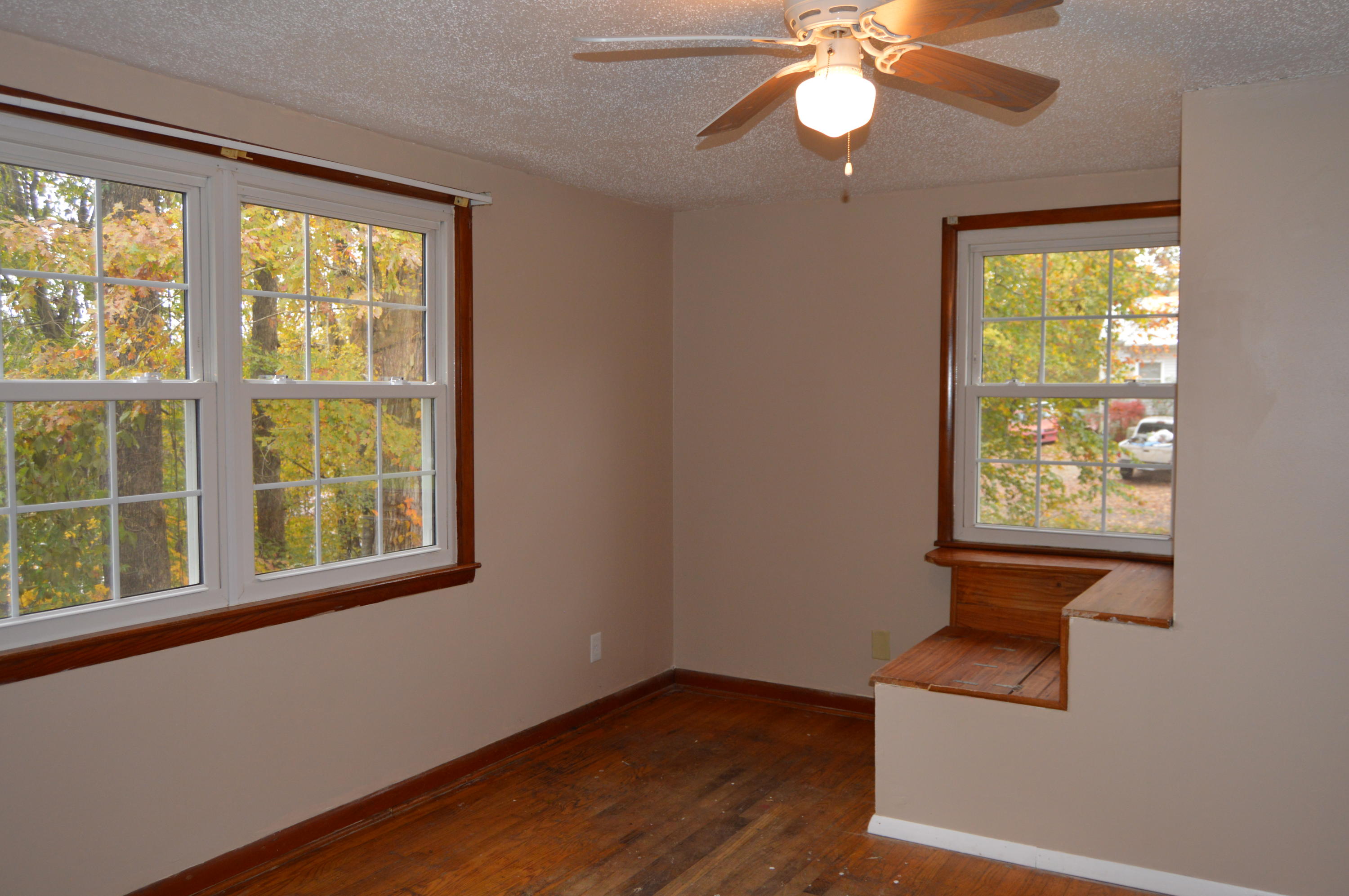 222 Forest Road Oliver Springs, TN 37840 - Photo 6 of 31 DSC_0125