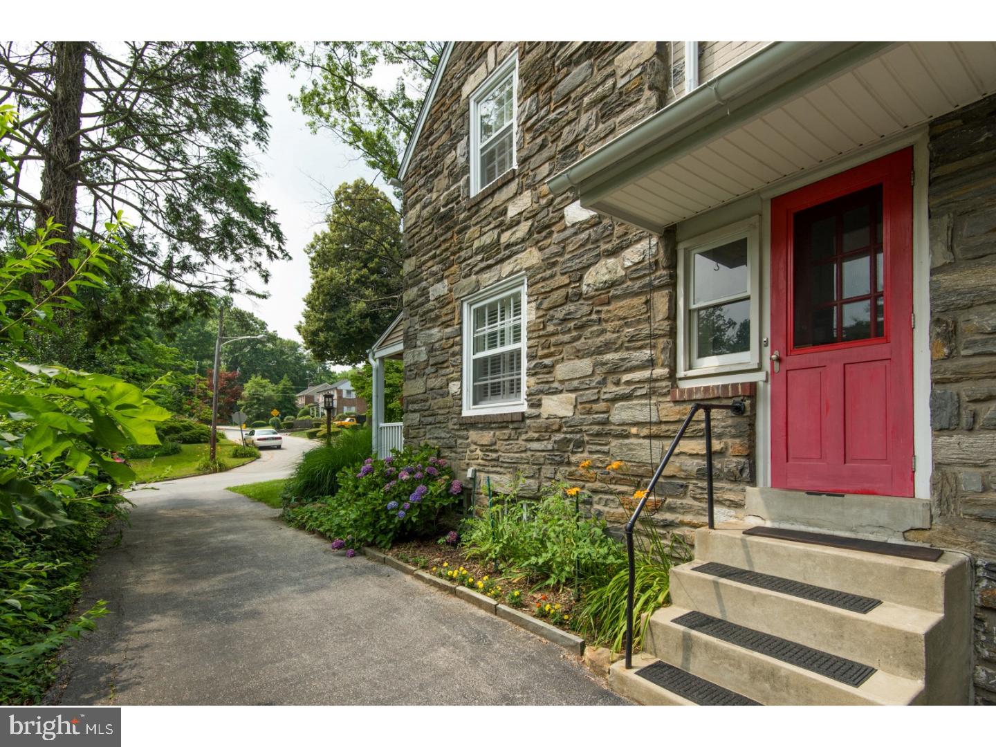 11 West Amherst Road Bala Cynwyd, PA 19004 - Photo 4 of 22 Driveway