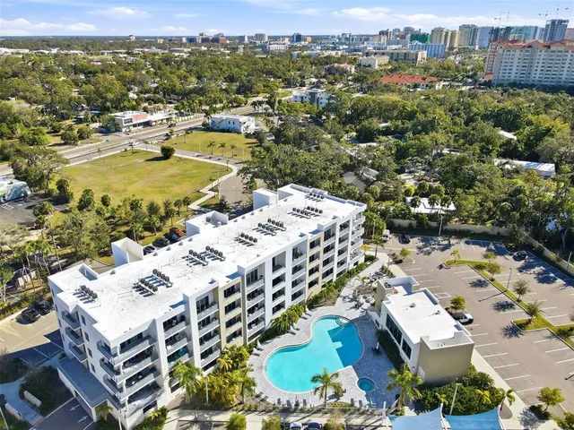 $589,900 | 1703 North Tamiami Trail, Unit B507, Sarasota, FL 34236