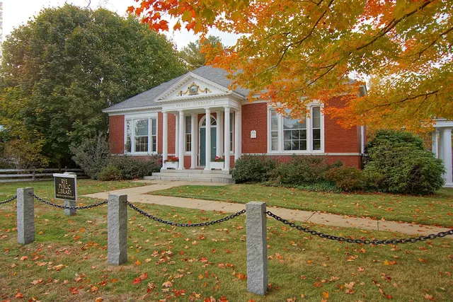 $3,200 | 25 Pine Street, Rye, NH 03870