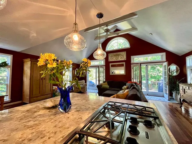 $3,200 | 25 Pine Street, Rye, NH 03870