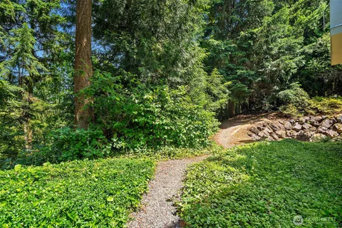 $1,295,000 | 11122 Northeast 41st Drive, Unit 39, Kirkland, WA 98033