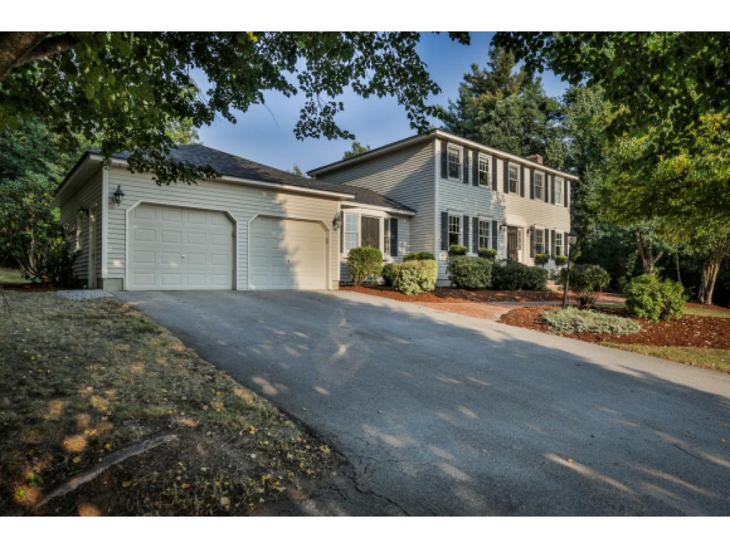 4 Kent Street Windham, NH 03087 - Photo 3 of 33