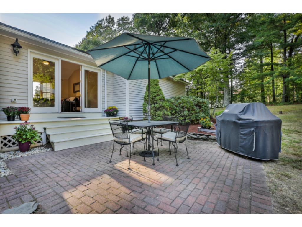 4 Kent Street Windham, NH 03087 - Photo 10 of 33