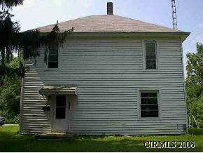 1121 Smith Street Logansport, IN 46947 - Photo 1 of 3
