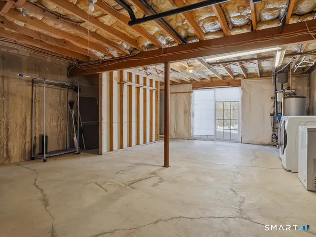 $268,000 | 24 Fairway Drive, Unit 9, Ledyard, CT 06339