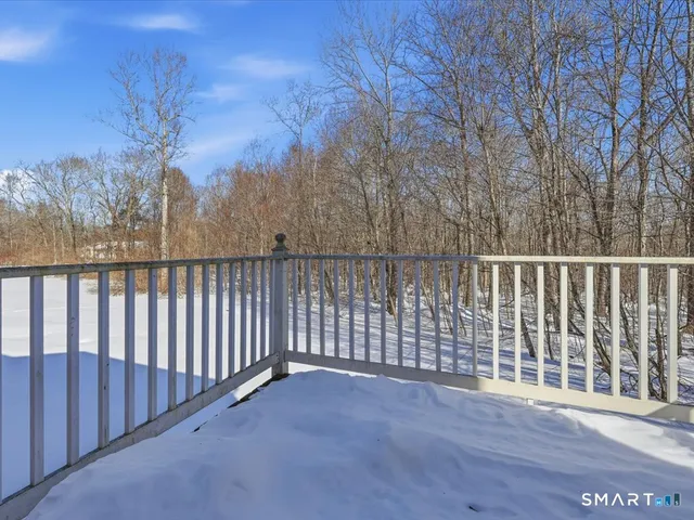 $268,000 | 24 Fairway Drive, Unit 9, Ledyard, CT 06339