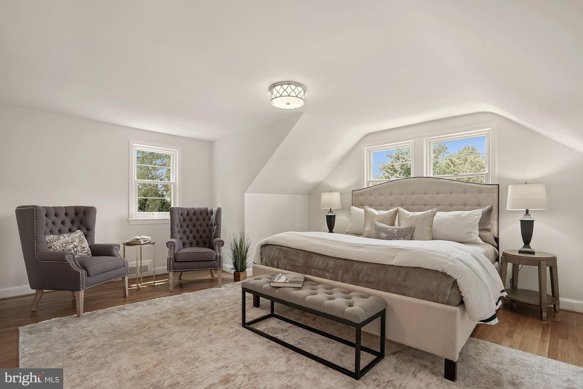 5622 Knollwood Road Bethesda, MD 20816 - Photo 18 of 37 Large Primary Bedroom