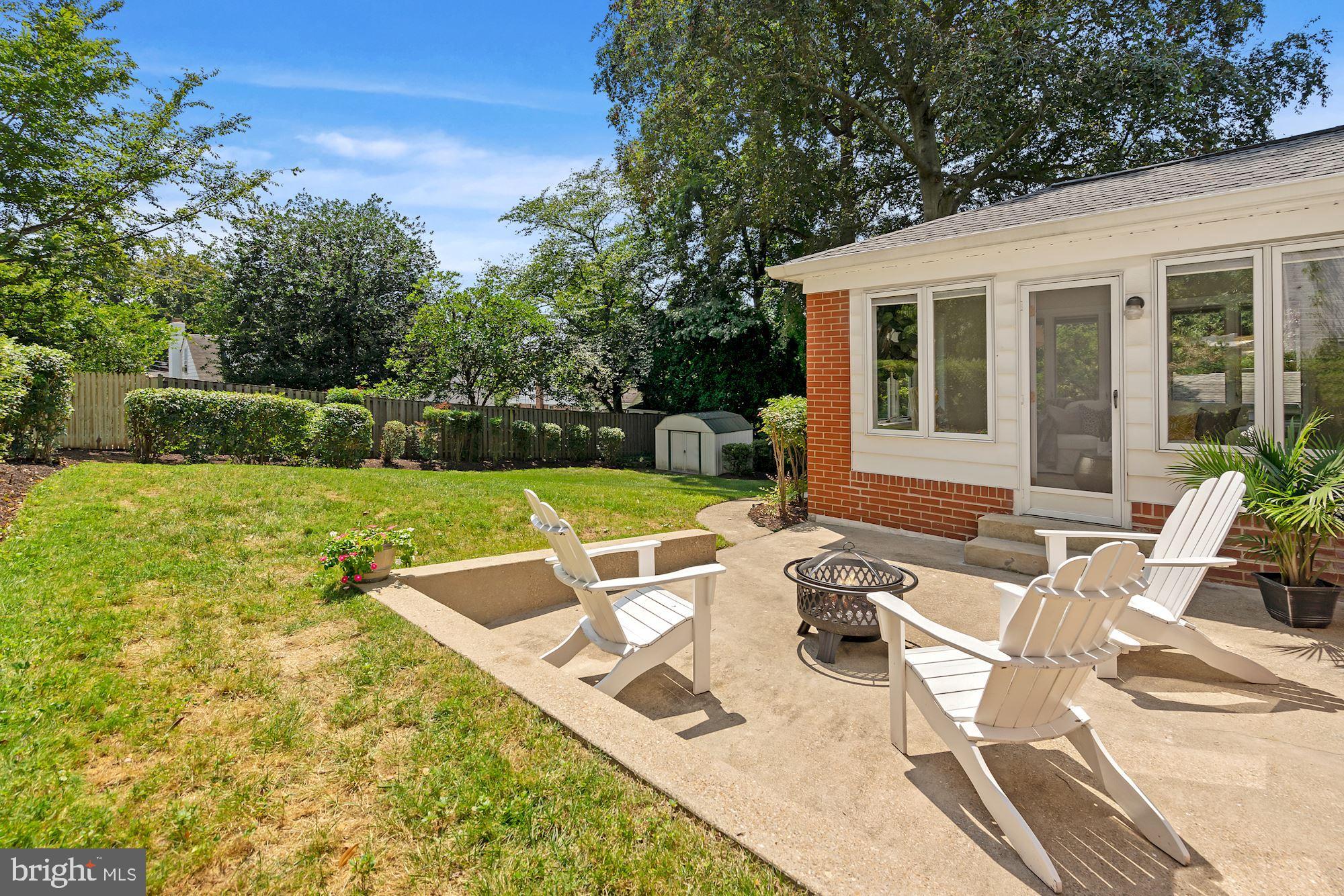 5622 Knollwood Road Bethesda, MD 20816 - Photo 28 of 37 Large Backyard and Shed