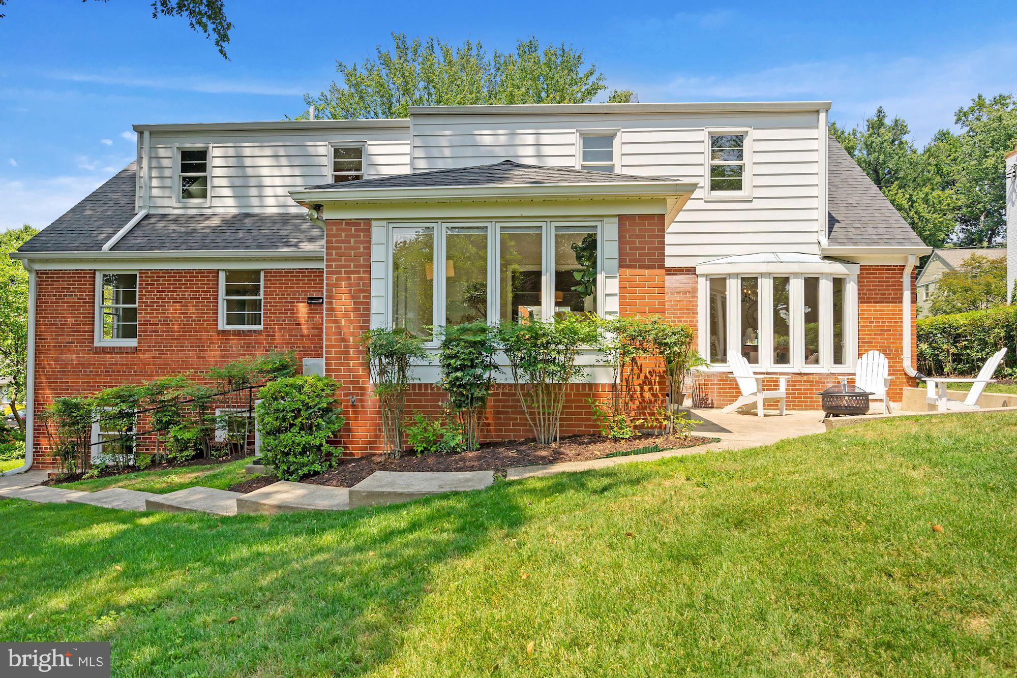 5622 Knollwood Road Bethesda, MD 20816 - Photo 29 of 37 View from the Backyard