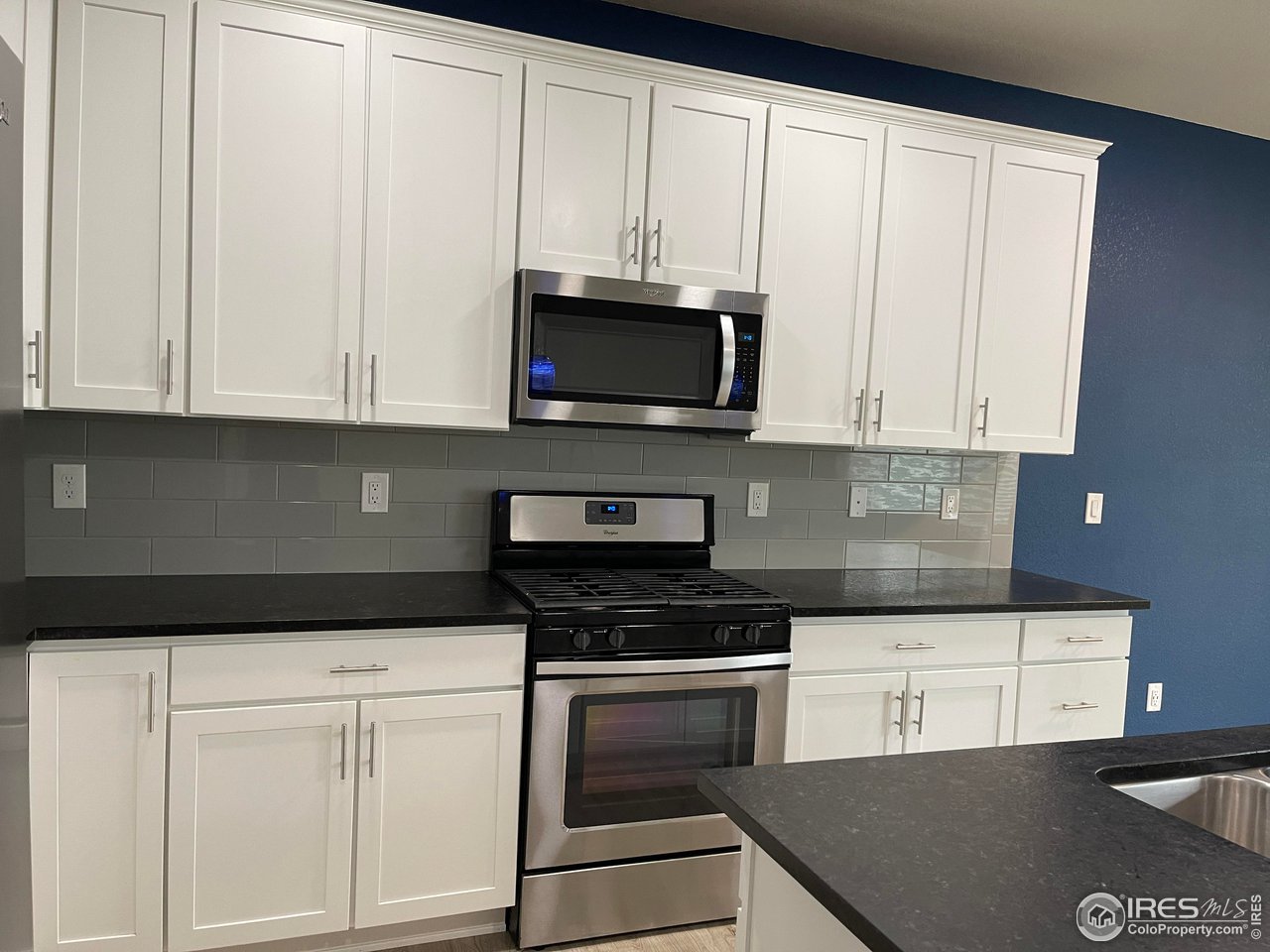 515 Country Road Berthoud, CO 80513 - Photo 21 of 27 Kitchen