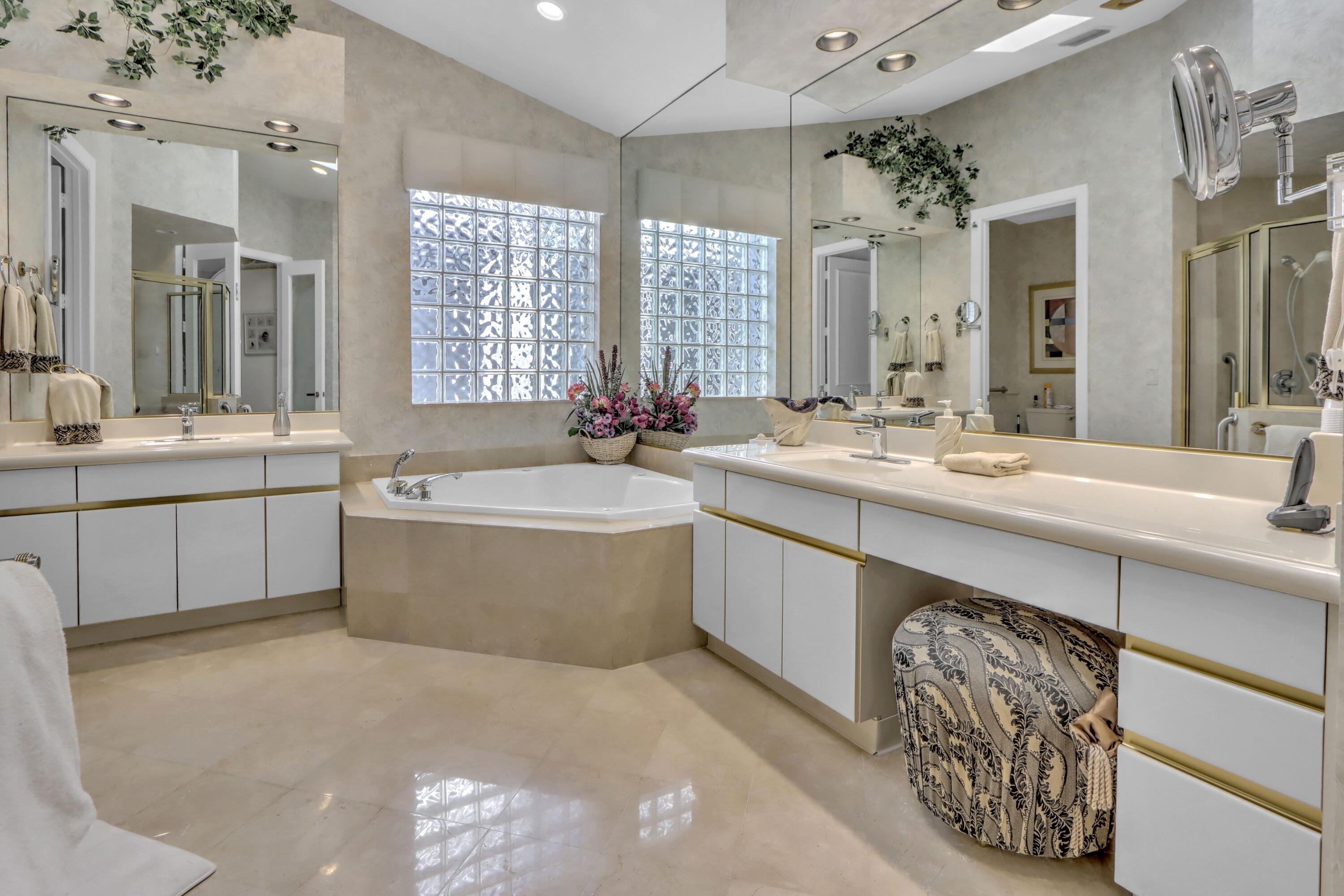 3510 Northwest Clubside Circle Boca Raton, FL 33496 - Photo 14 of 41 Primary Bath - Hers