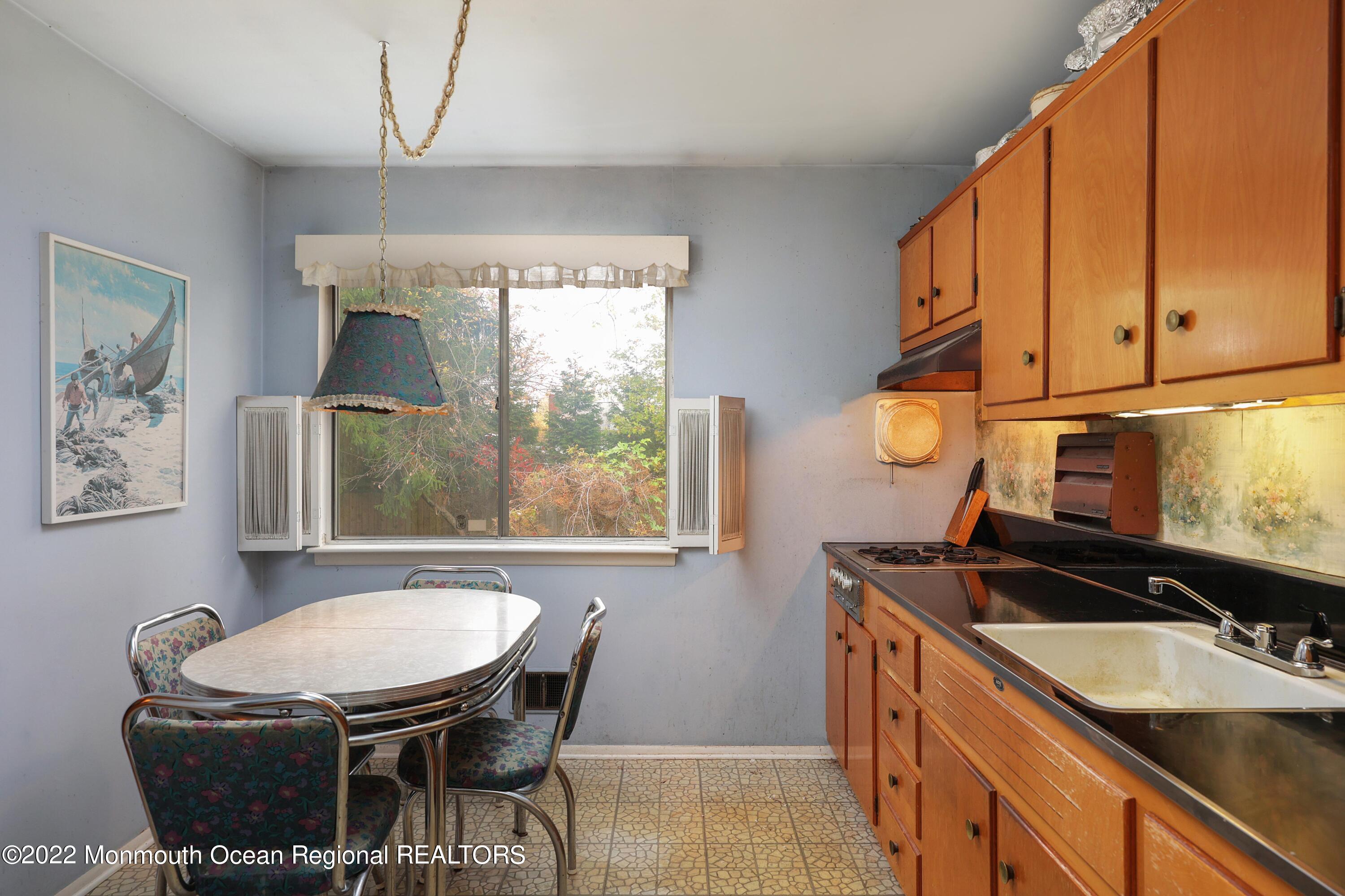 58 Bethany Road Holmdel, NJ 07733 - Photo 3 of 23 758A1369