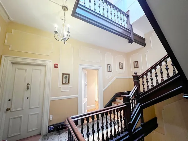 $3,850 | 86 Commonwealth Avenue, Unit 2R, Boston, MA 02116