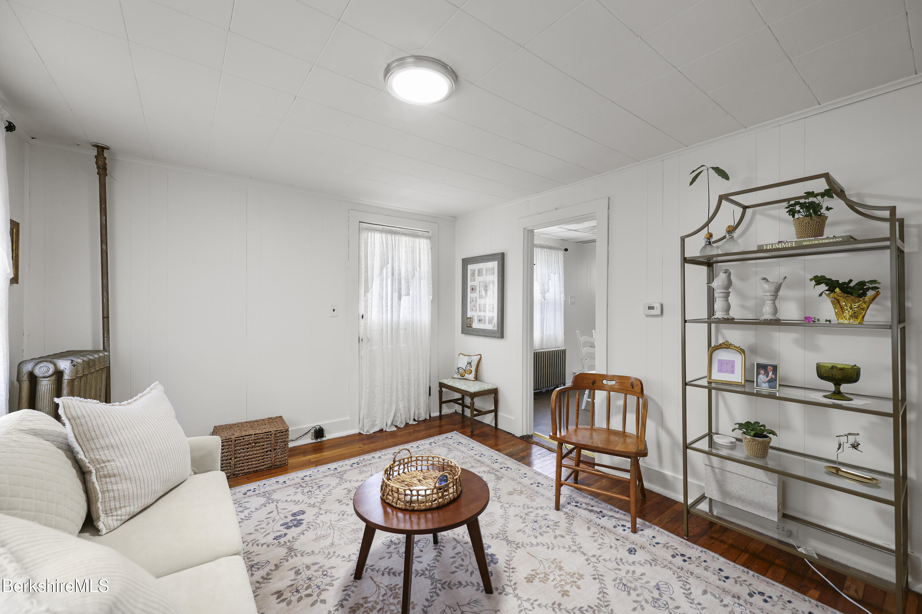 44 Pecks Road Pittsfield, MA 01201 - Photo 6 of 21 Living Room