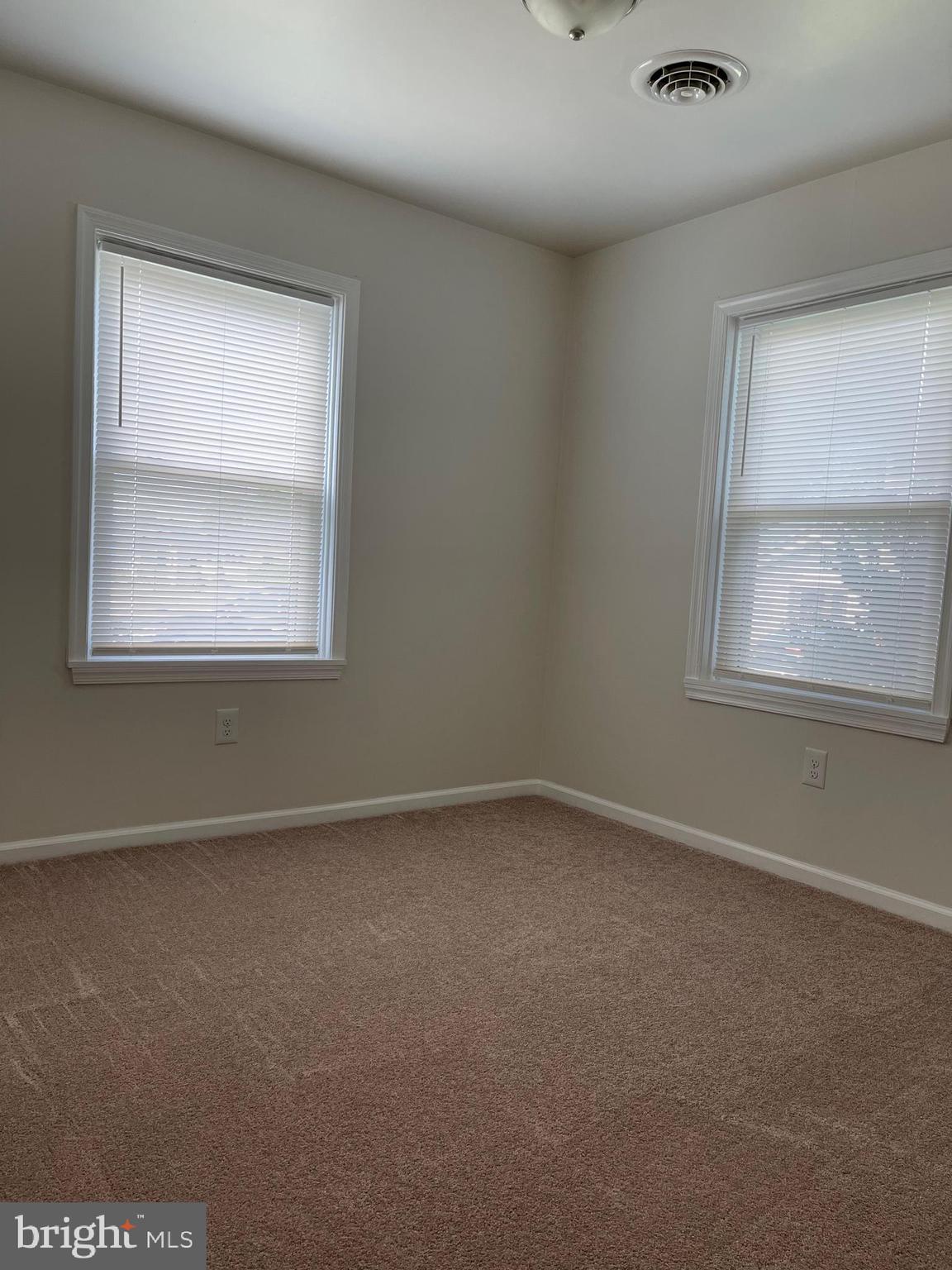 241 E Street Carneys Point, NJ 08069 - Photo 14 of 29