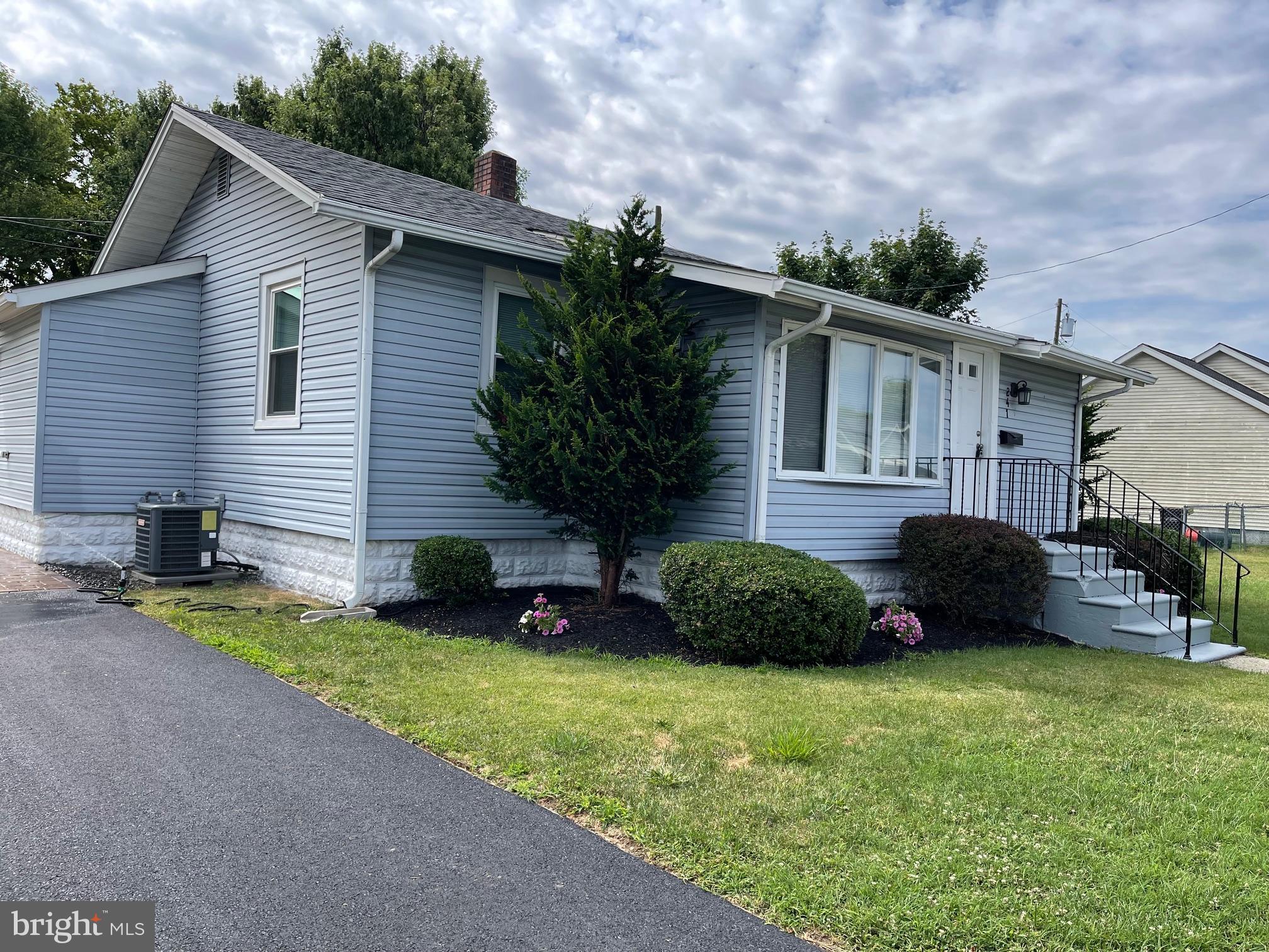 241 E Street Carneys Point, NJ 08069 - Photo 26 of 29