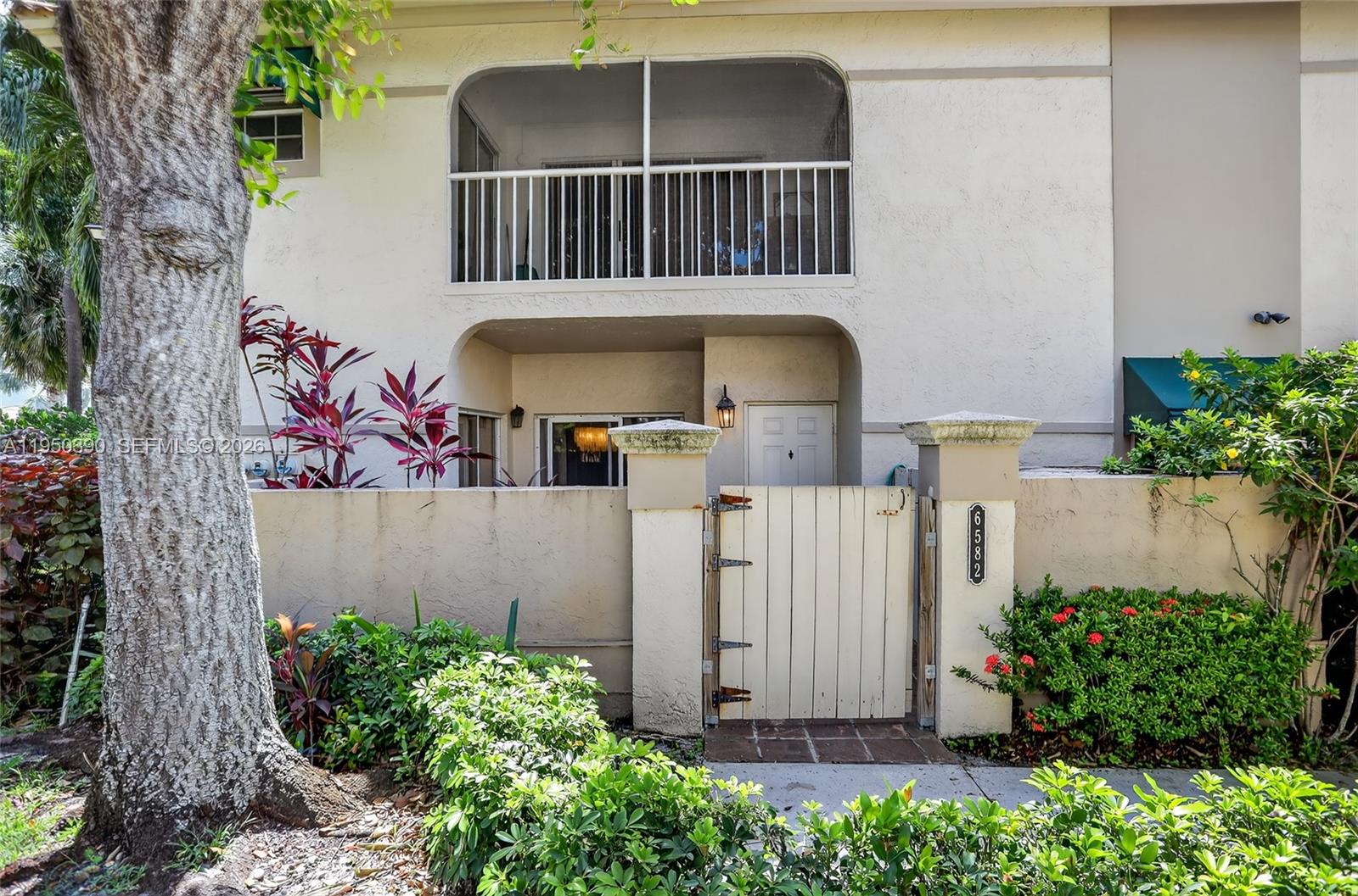 6582 Via Regina, Unit 6582 Boca Raton, FL 33433 - Photo 6 of 23