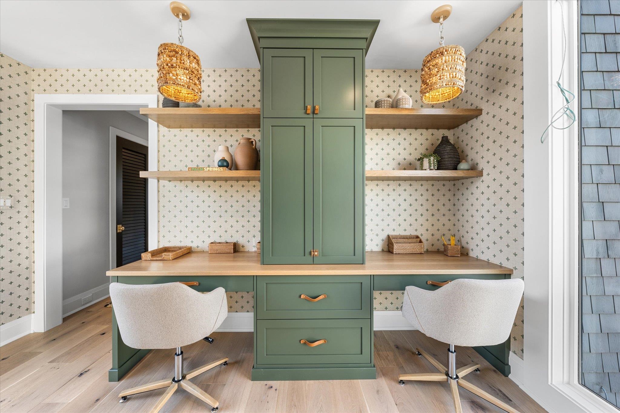 4277 5th Avenue Avalon, NJ 08202 - Photo 19 of 48 a view of a kitchen with table and chair
