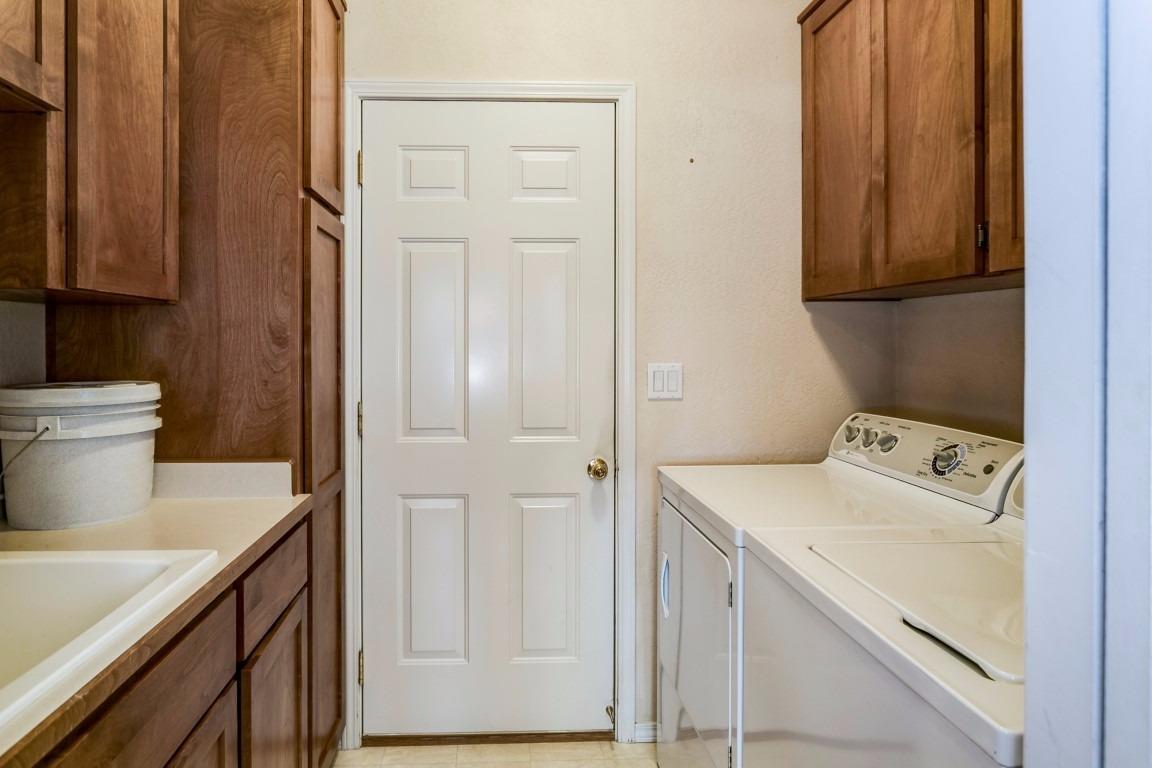 320 Donna Way Central Point, OR 97502 - Photo 12 of 26 Additional Photo