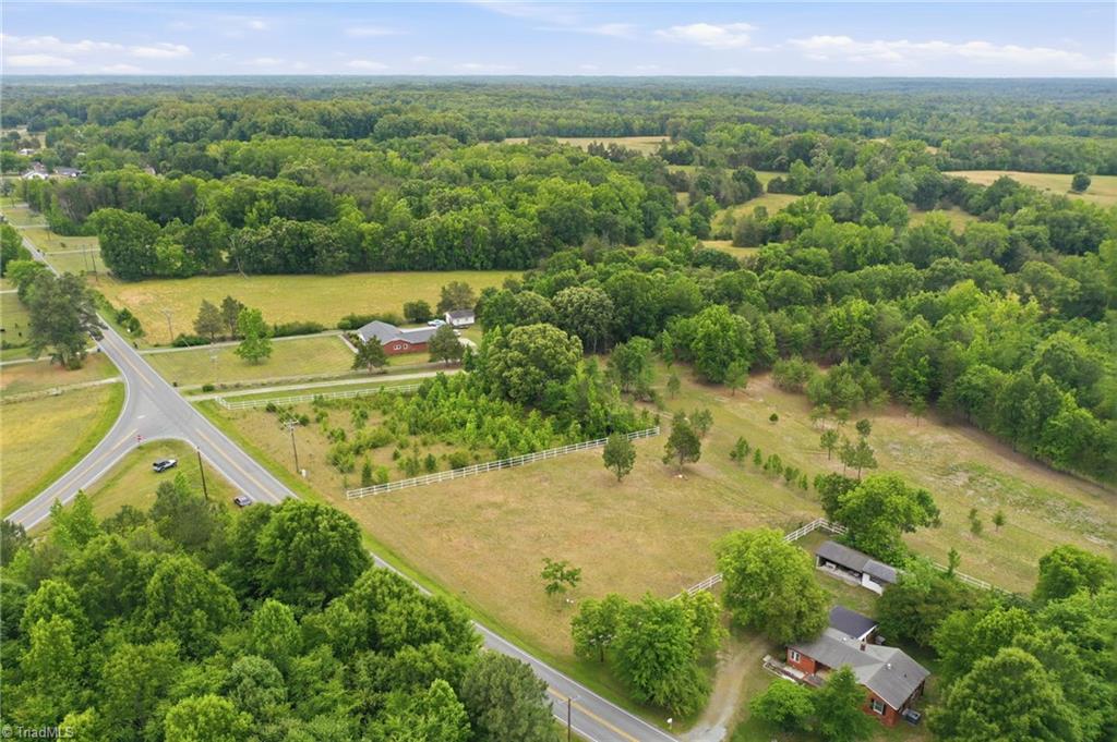 4584 Burch Bridge Road Burlington, NC 27217 - Photo 11 of 17 Gallery Image 11