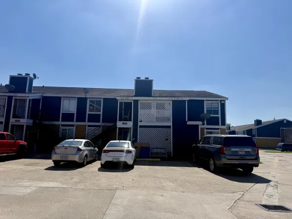 $349,000 | 12650 Ashford Meadow Drive, Unit 4, Houston, TX 77082