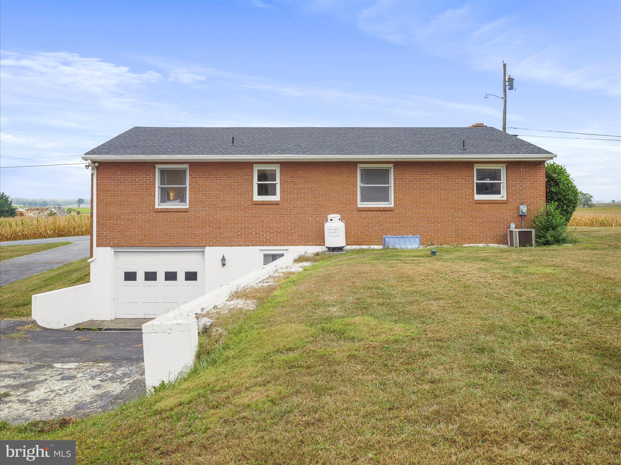 15621 Oak Road Waynesboro, PA 17268 - Photo 26 of 29 Gallery Image 26