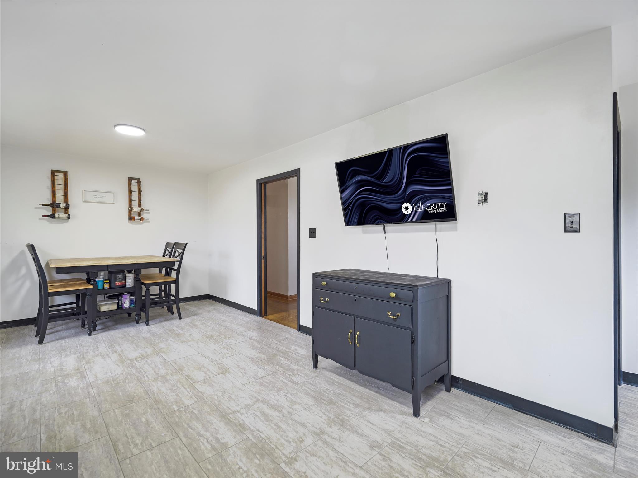15621 Oak Road Waynesboro, PA 17268 - Photo 10 of 29 Gallery Image 10