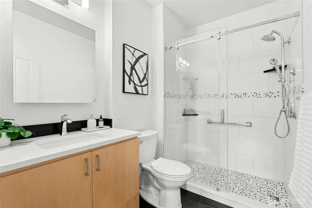 $475,000 | 20028 15th Avenue Northeast, Unit 102, Shoreline, WA 98155