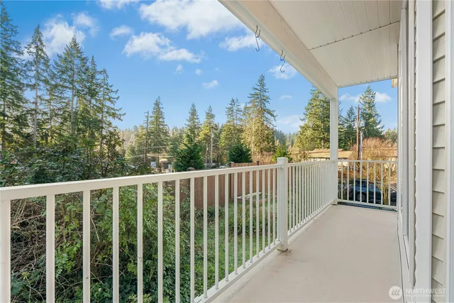 $475,000 | 20028 15th Avenue Northeast, Unit 102, Shoreline, WA 98155