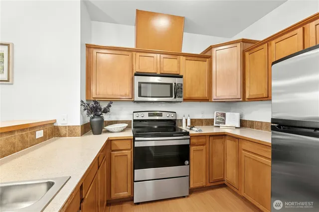 $475,000 | 20028 15th Avenue Northeast, Unit 102, Shoreline, WA 98155