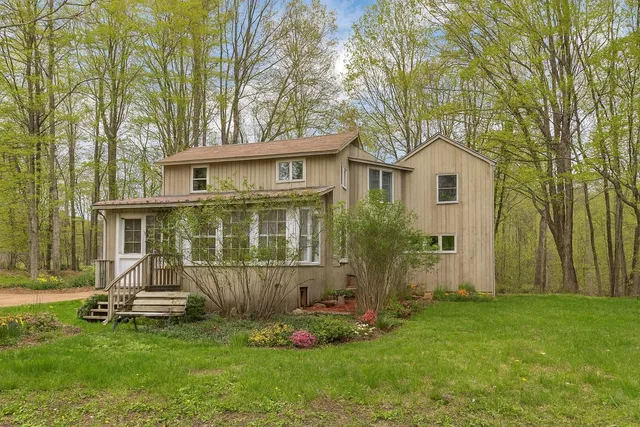 $425,000 | 8 Avery Road, Campton, NH 03223