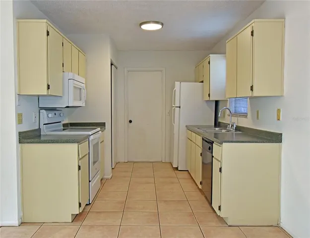 $1,650 | 1390 Esmont Avenue, Spring Hill, FL 34608