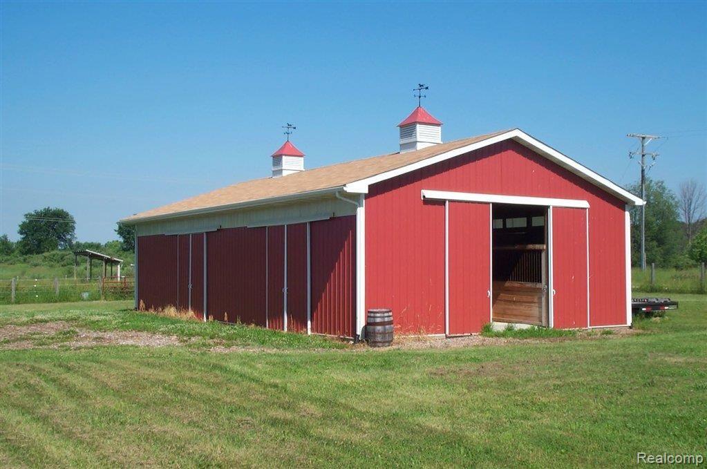 5116 Pingree Road Howell, MI 48843 - Photo 10 of 14 DCP_5235.JPG