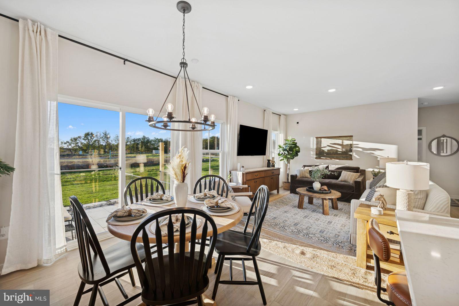 442 Amherst Street Ranson, WV 25438 - Photo 5 of 23 Dining/Family Area