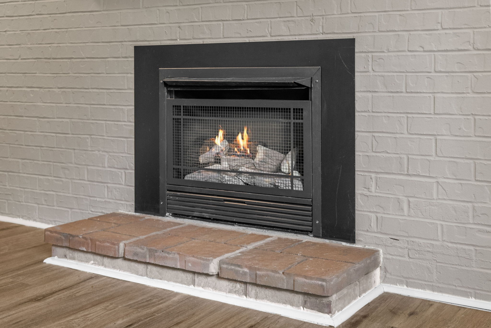 138 Walker Ridge Road Big Rock, TN 37023 - Photo 15 of 42 a living room with a fireplace