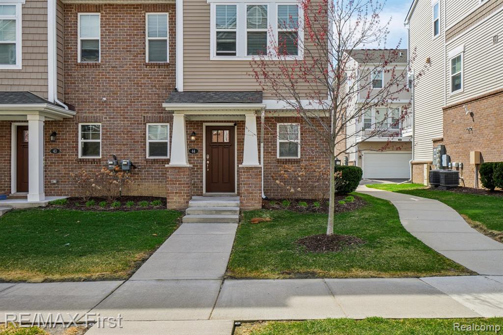 2500 Normandy Road, Unit 44 Royal Oak, MI 48073 - Photo 2 of 30