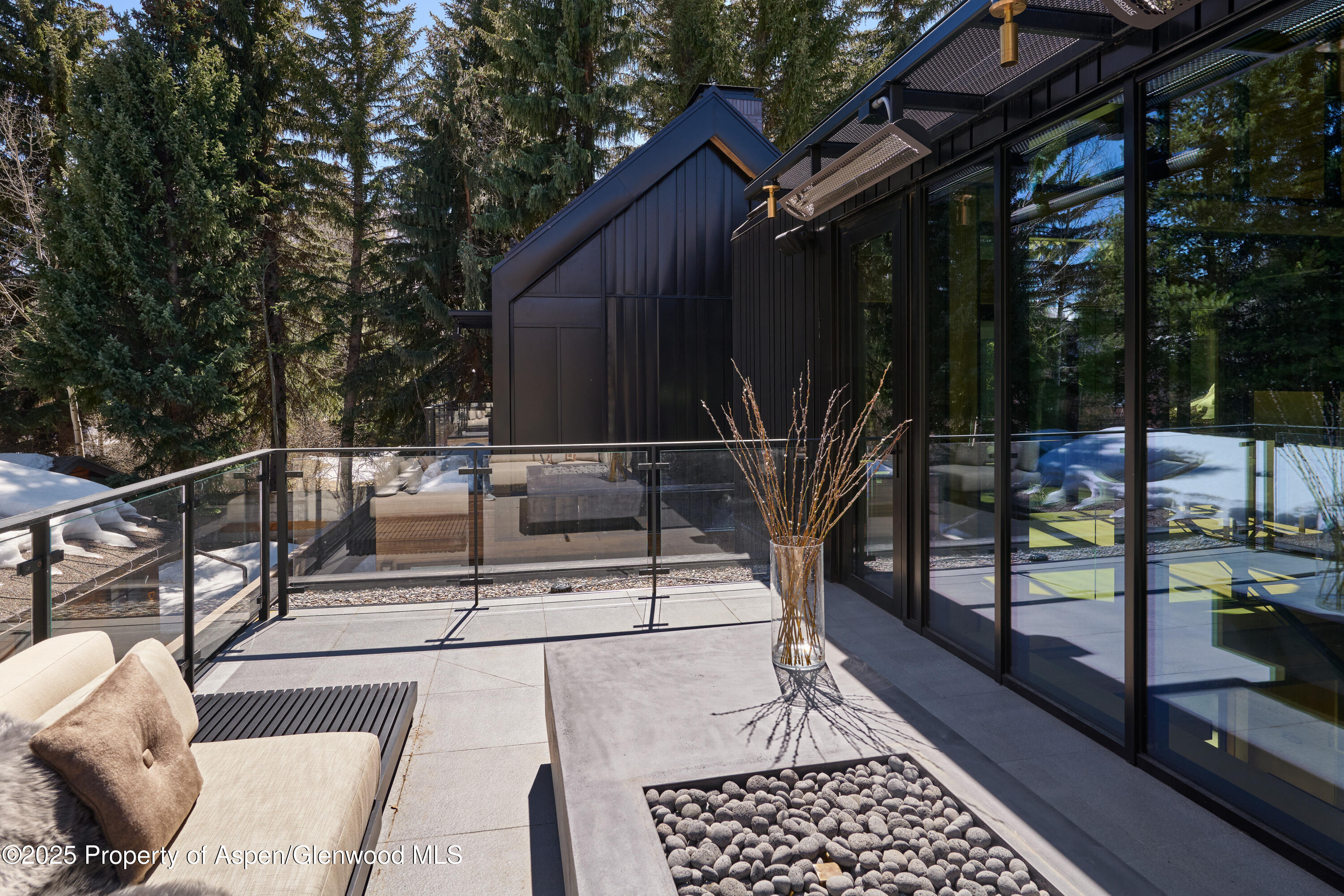 411 Pearl Court Aspen, CO 81611 - Photo 26 of 45 Upper Deck