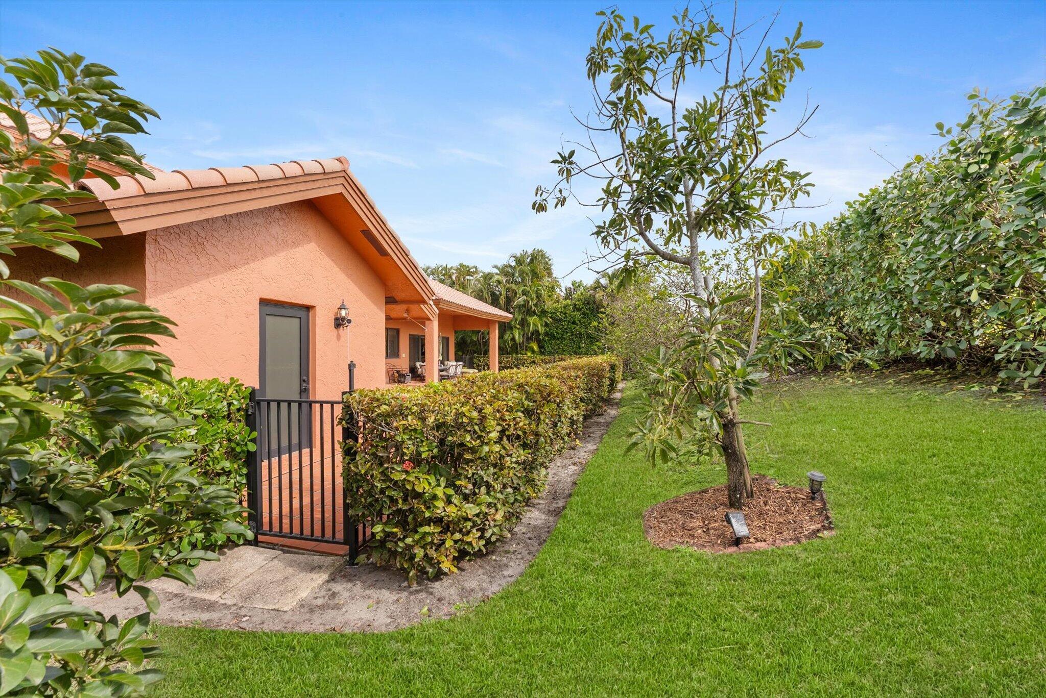 7276 Sidonia Court Boca Raton, FL 33433 - Photo 49 of 60 Yard