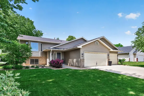 $445,000 | 9850 Wynstone Drive, Woodbury, MN 55125